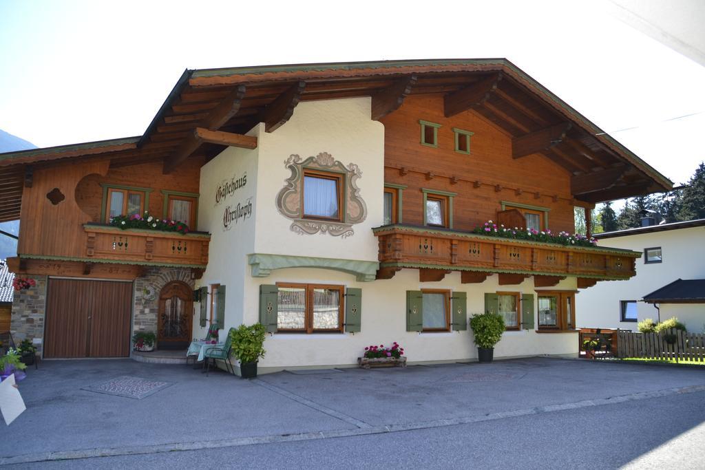 Gaestehaus Christoph Ried im Zillertal Bagian luar foto
