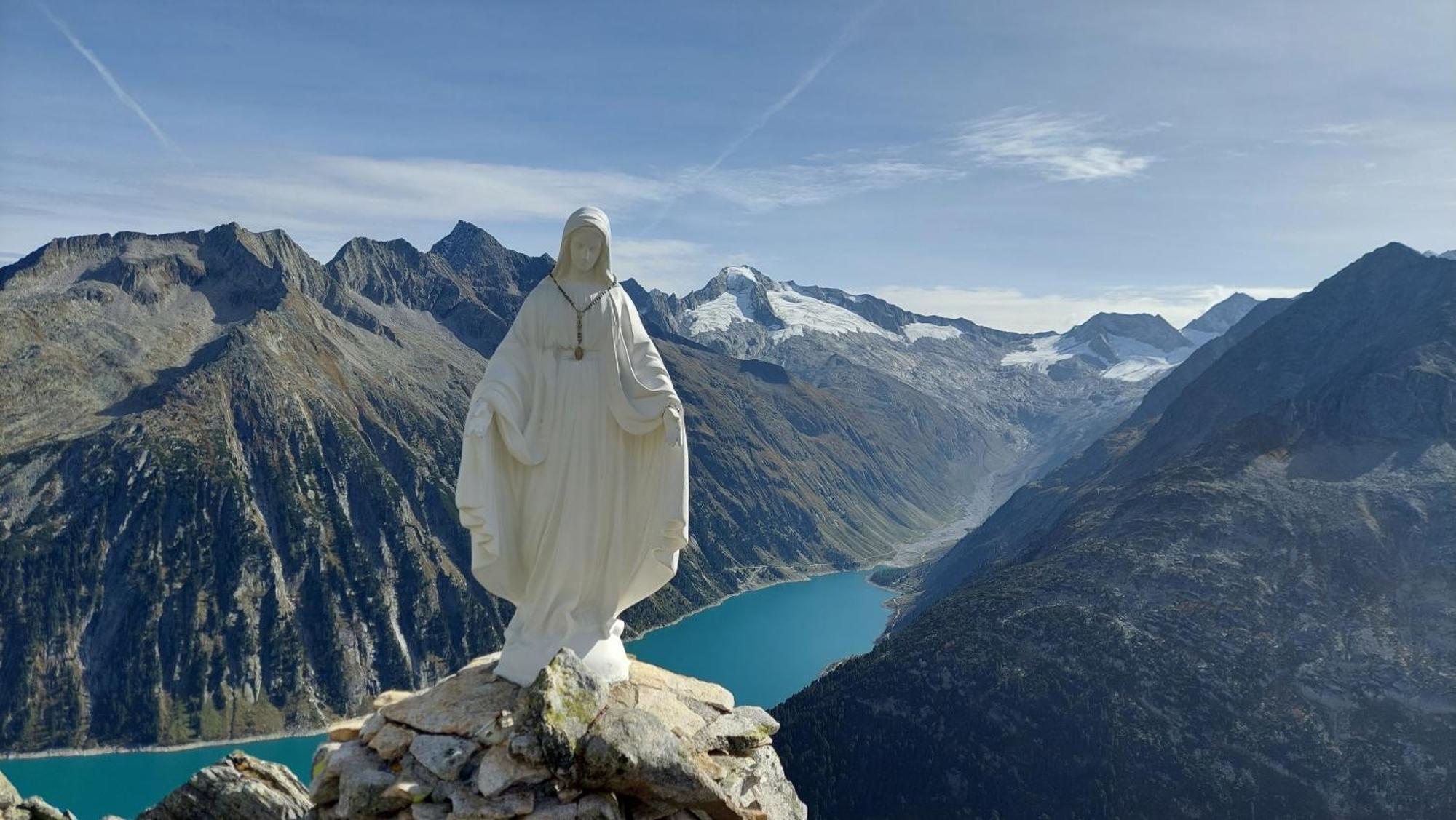Gaestehaus Christoph Ried im Zillertal Bagian luar foto