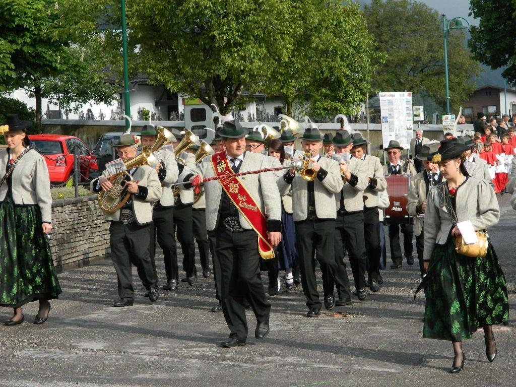 Gaestehaus Christoph Ried im Zillertal Bagian luar foto